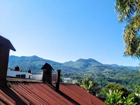 Céntrica habitación 2 camas queen - Gran Nehtolli #7 - Sin Estacionamiento Capsule hotel in Hidalgo, Mexico