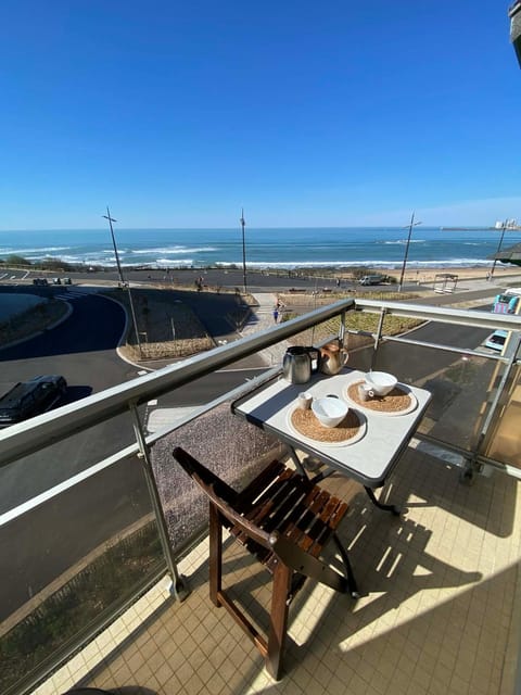 View (from property/room), Balcony/Terrace, Sea view