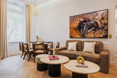 Property building, Facade/entrance, Living room, Decorative detail, Seating area, Dining area
