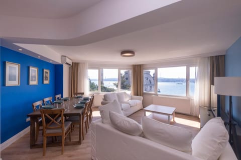 Living room, Seating area, Dining area, Landmark view, Sea view