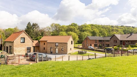 Property building, Neighbourhood, Natural landscape, Mountain view