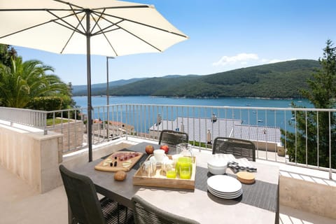 Balcony/Terrace, Dining area, Sea view