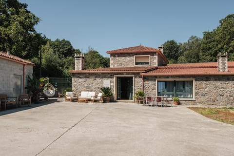 Property building, Balcony/Terrace