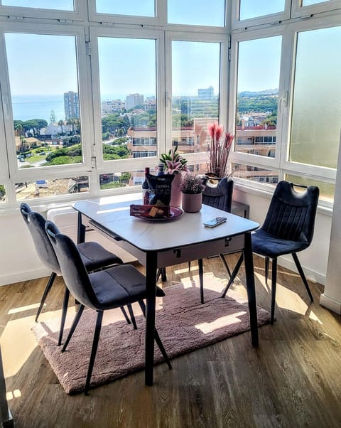 Day, View (from property/room), Dining area