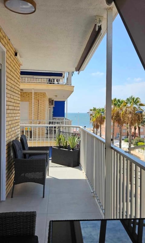 View (from property/room), Balcony/Terrace, Seating area, Sea view
