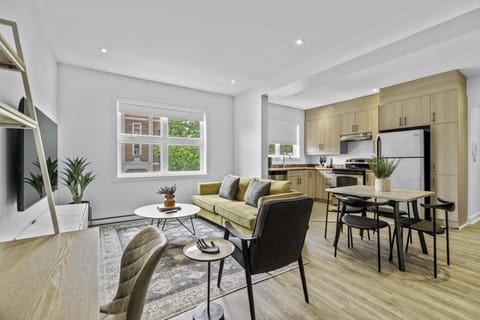 TV and multimedia, Kitchen or kitchenette, Living room