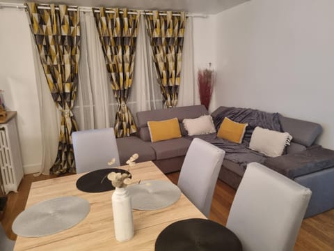 Bel appartement familial Apartment in Pantin