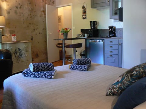 Dining area, Bedroom