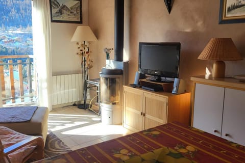 Charming duplex of 40m2 with view on the valley Apartment in Briançon