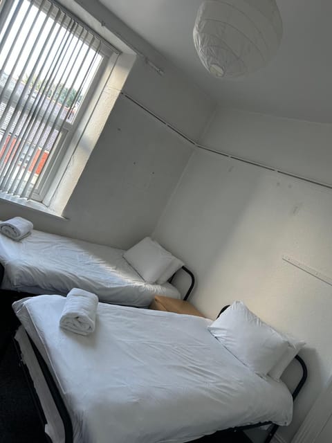 East Lynne House in Bangor