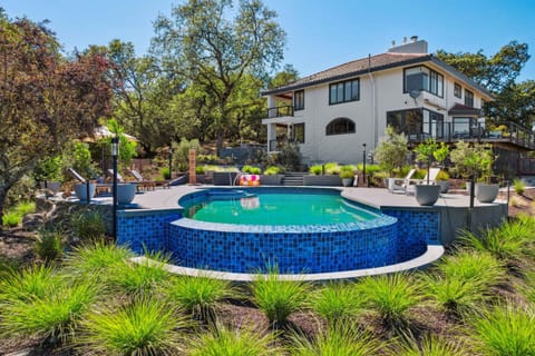 Tranquil Sonoma Retreat by Kohmsa Stays House in Napa Valley