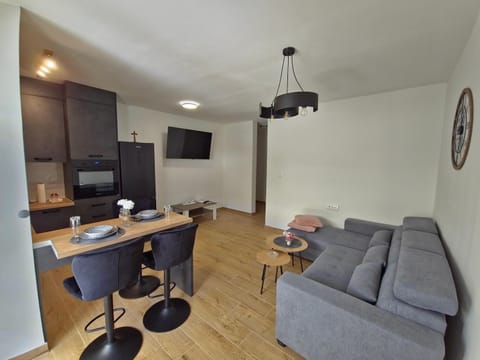 TV and multimedia, Living room, Dining area, minibar