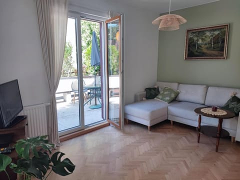 Balcony/Terrace, Living room