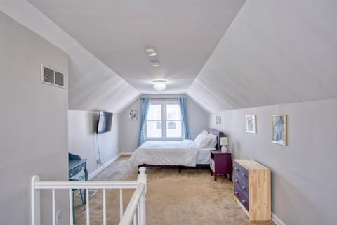 Close to Butler Uni, Cozy Home,Firepit,Free Parking House in Indianapolis