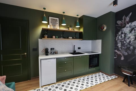 Coffee/tea facilities, Kitchen or kitchenette