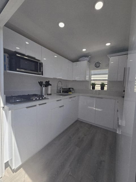 Gallego Deluxe Rental Campground/ 
RV Resort in Key Largo