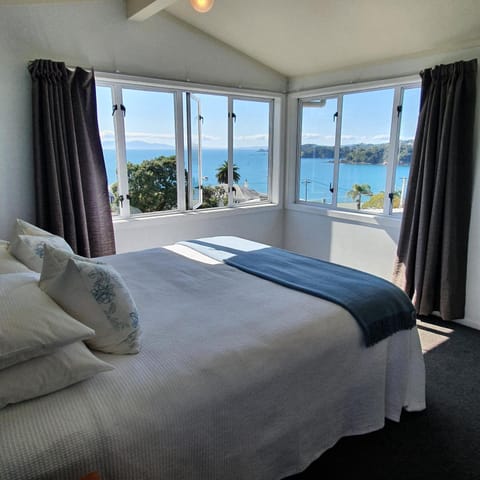 Bedroom, Sea view