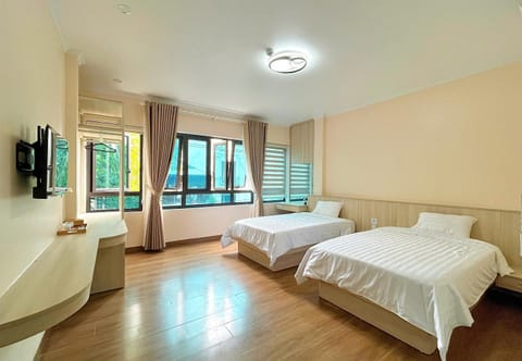 Communal lounge/ TV room, Bed, TV and multimedia, Photo of the whole room, Bedroom
