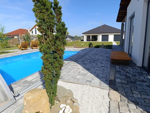 Property building, Swimming pool