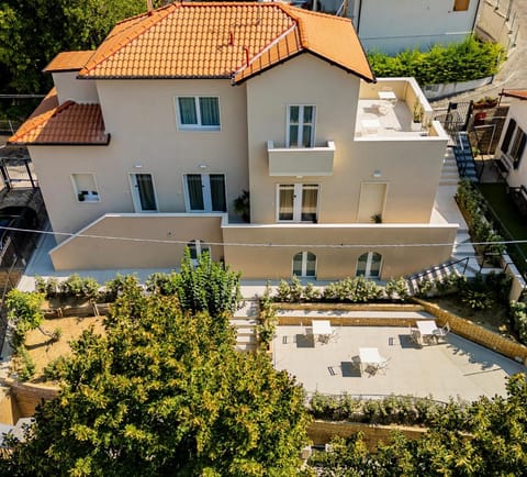 Property building, Garden