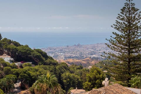 Seaview 3-Bed Flat with 2 Terraces Mijas Pueblo Apartment in Mijas