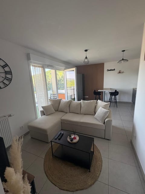 Moderne et Spacieux avec Vue dégagée Apartment in Bourgoin-Jallieu