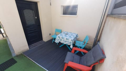 Gite du Coteau House in Centre-Val de Loire