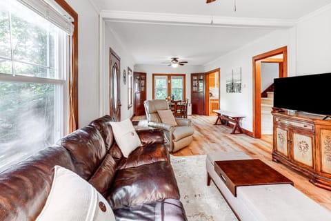 Secluded Crown Point Haven Near Golfing and Parks! House in Indiana