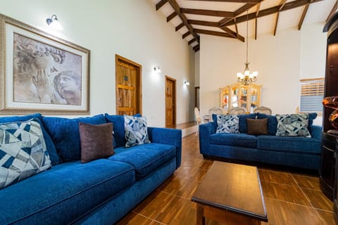 Campo Verde House House in San Ignacio