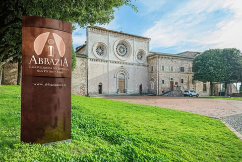 Landmark view, Location