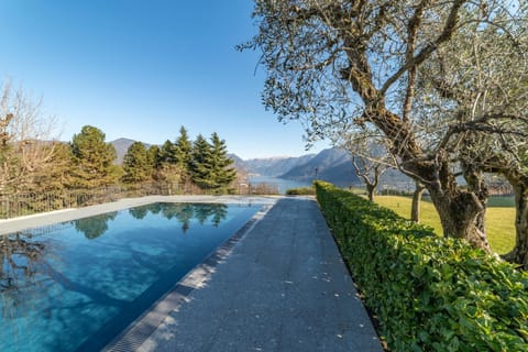 Garden view, Lake view, Mountain view, Pool view, Swimming pool