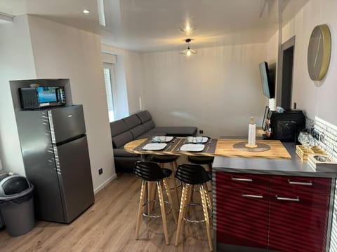 Coffee/tea facilities, Dining area
