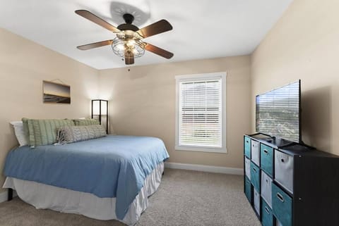 Wander by the Waves Pet Friendly House in Palm Coast