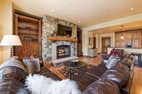 Beaver Creek Landing A302 by East West Hospitality Apartment in Avon