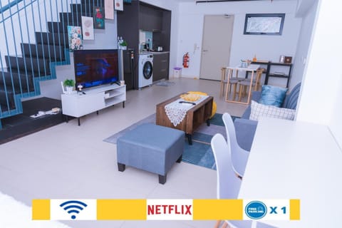 Communal lounge/ TV room, Kitchen or kitchenette, Seating area, kitchen