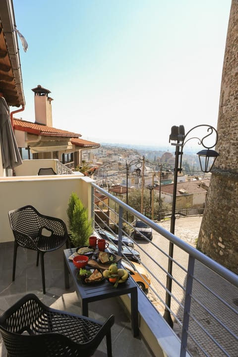 Day, Natural landscape, View (from property/room), Balcony/Terrace, City view, Landmark view