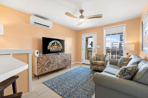 Sunflower 3, BF apt, pet friendly House in Saint George Island