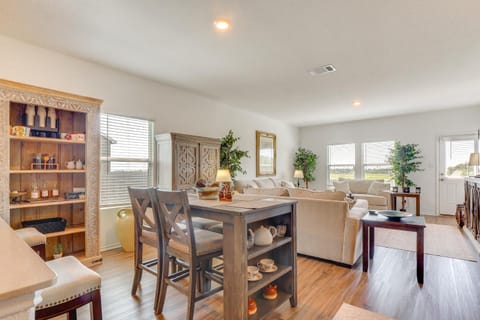 9 Mi to Lake Family Georgetown Home with Yard! House in Georgetown