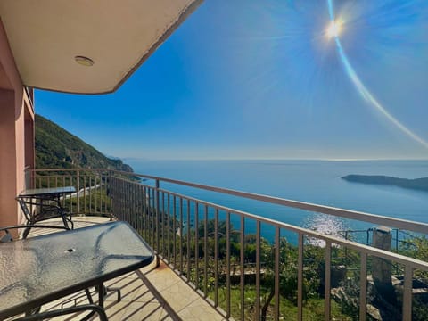 Natural landscape, View (from property/room), Balcony/Terrace, Sea view