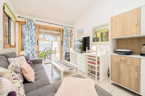 TV and multimedia, Living room, Seating area, Dining area, pet friendly