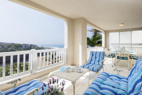 View (from property/room), Balcony/Terrace, Seating area, Sea view