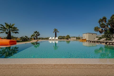 Day, Pool view, Swimming pool, sunbed