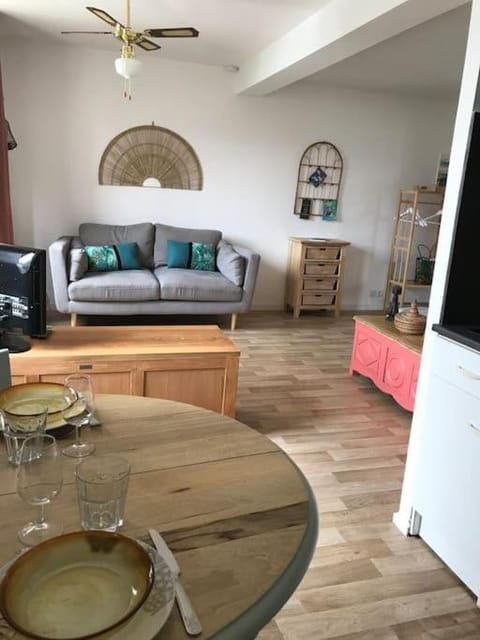 Studio TY ZEN À 50m de la mer , des plages et du GR34 Apartment in Saint-Quay-Portrieux