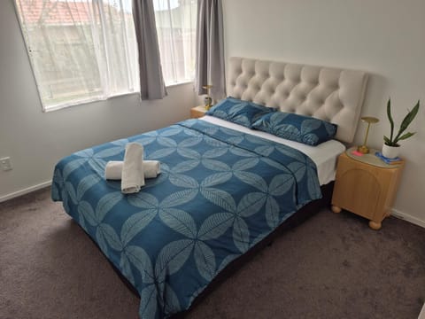 Manukau Room Accommodation Vacation rental in Auckland