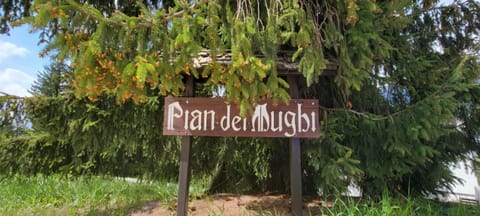 Property logo or sign, Garden view, Street view