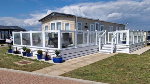 Beaumont Premium Lodge, West Point Apartment in Selsey
