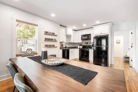 The Sweet Retreat Accessible Historic Home House in Indiana