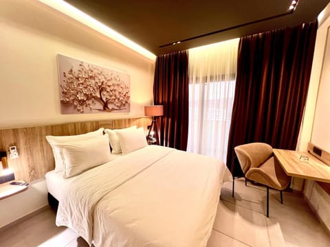 Bed, Photo of the whole room, Bedroom