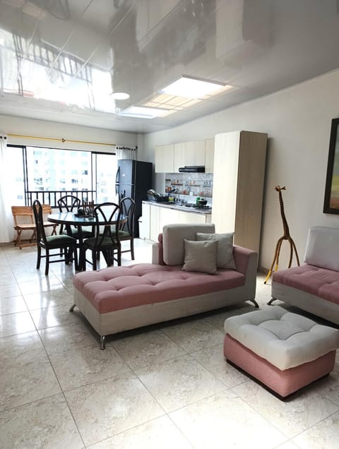 TV and multimedia, Kitchen or kitchenette, Living room, Seating area, pet friendly