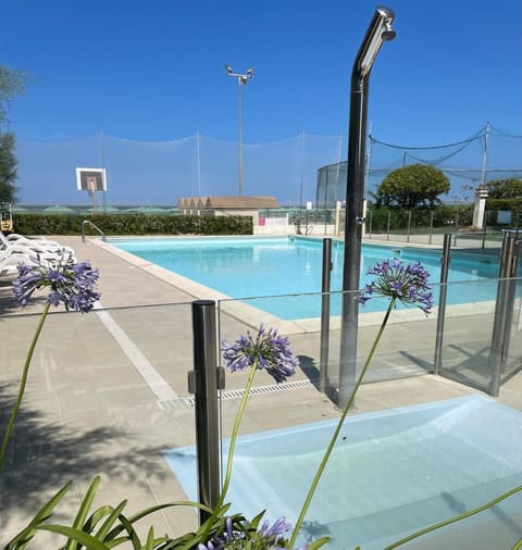 Day, Pool view, Swimming pool